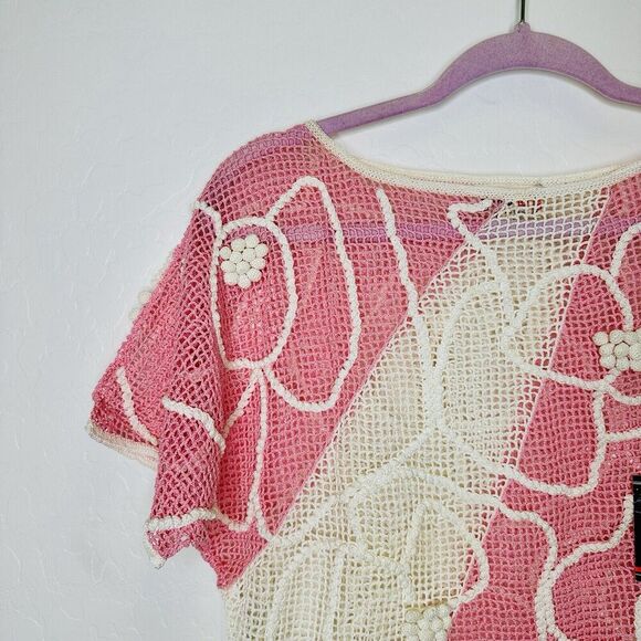 Lim's Vintage Hand Crocheted Abstract Flower Top Pink White Pom Poms Medium - Picture 3 of 6